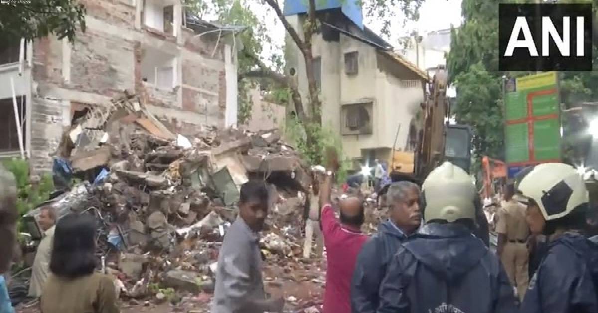 Mumbai: 2 trapped inside partially collapsed building in Ghatkopar die, bodies recovered